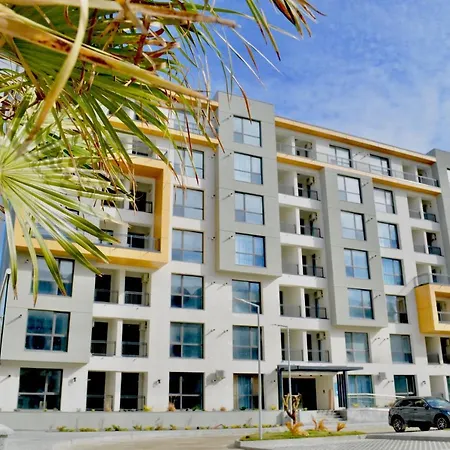 Emerald Onix Mamaia
