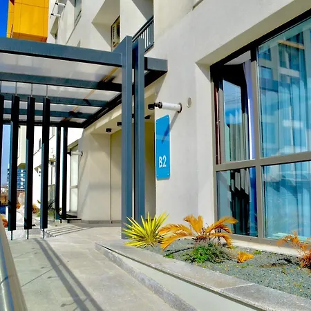 Emerald Onix Mamaia Апартаменты Нэводари