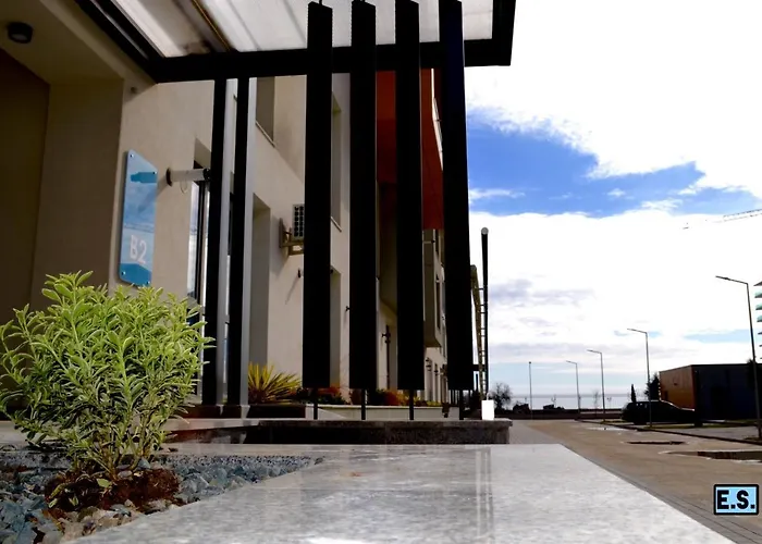 Emerald Onix Mamaia *